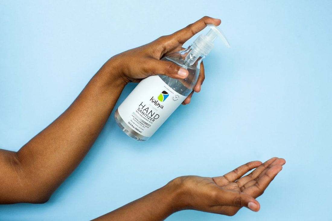 Kalaya Antiseptic Hand Sanitizer with Hyaluronic Acid 400 ml pumped into hand